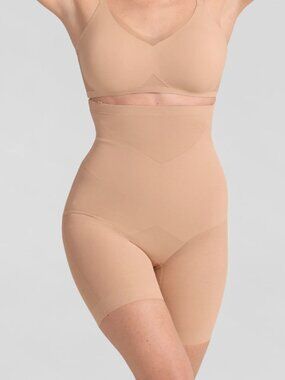 HoneyLove SuperPower Short Shapewear MEDIUM NWT